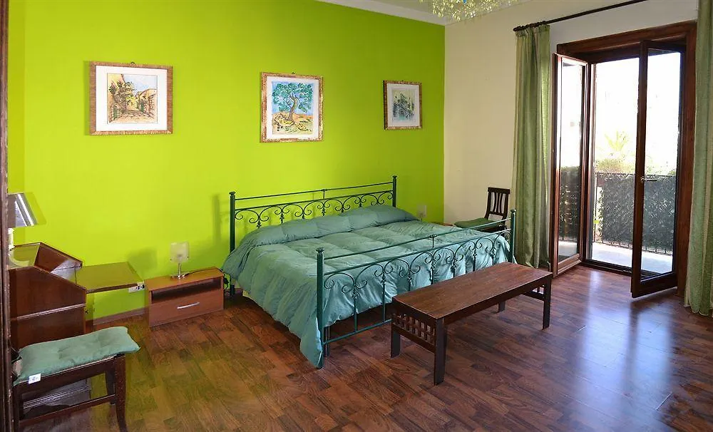 B&B Casa Degli Artisti Palermo 3*,
