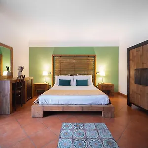 2* Pensión Kalamarina